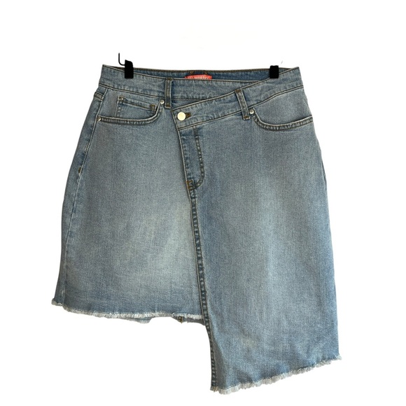 All Worthy Hunter McGrady Light Denim Asymmetrical Mini Faux Wrap Skirt Size 10 - Picture 1 of 7